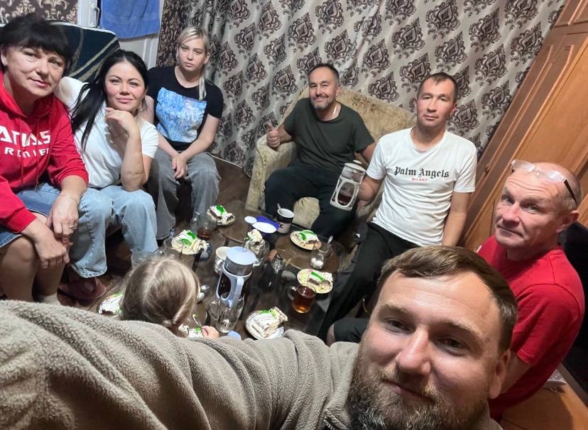 Общение в центре — фото центра Выход есть